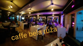 Bela Ruža